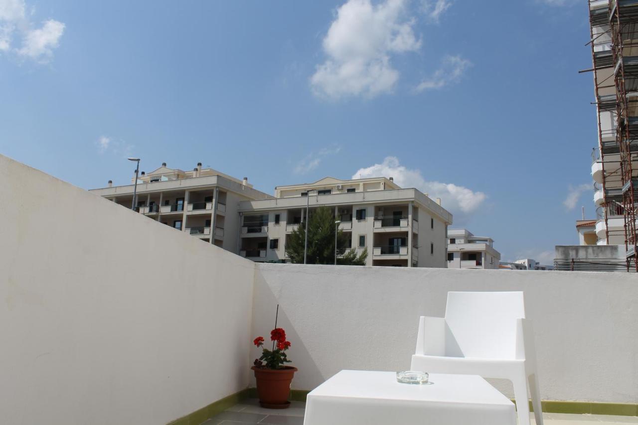 Frühstückspension Palazzo Manfredi Vista Mare Con Parcheggio