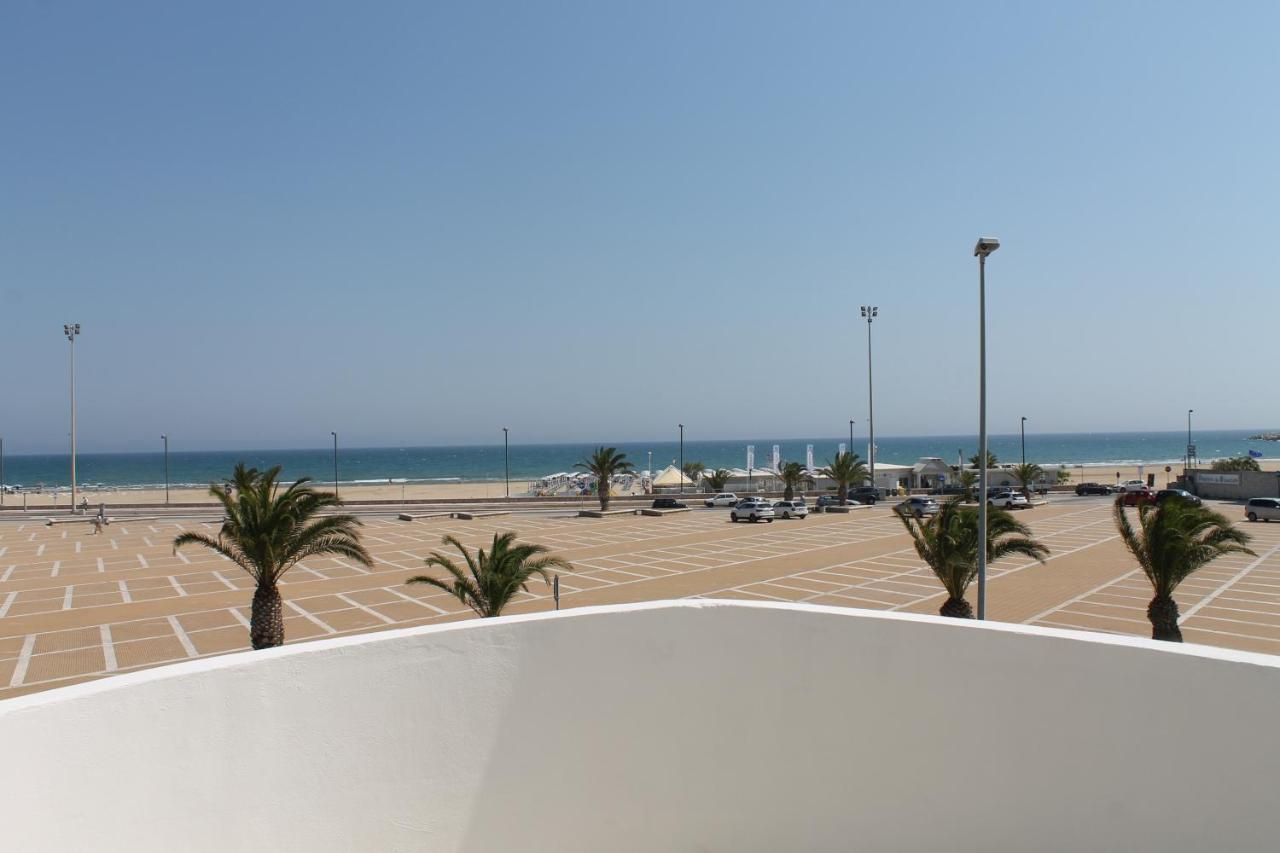 Palazzo Manfredi Vista Mare Con Parcheggio 2*