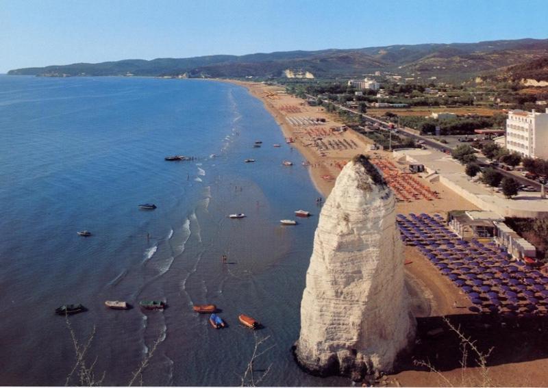 Palazzo Manfredi Vista Mare Con Parcheggio Vieste