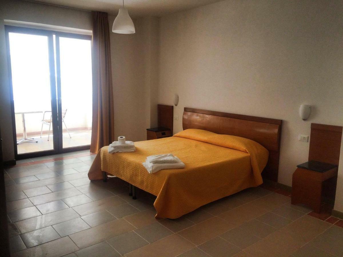 Alojamento de Acomodação e Pequeno-almoço Palazzo Manfredi Vista Mare Con Parcheggio