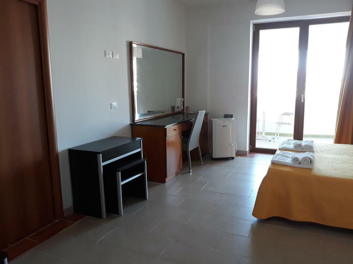 Frühstückspension Palazzo Manfredi Vista Mare Con Parcheggio