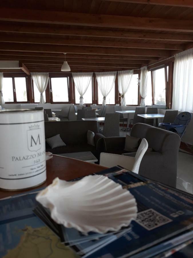 Palazzo Manfredi Vista Mare Con Parcheggio Alojamento de Acomodação e Pequeno-almoço Vieste